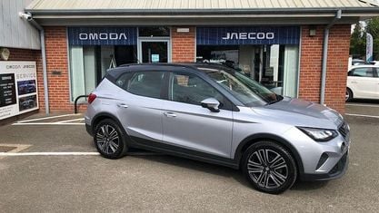 Begagnad Seat Arona SE Technology 110 HK (80 kW) 2023 SUV