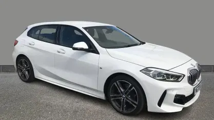 Used BMW 118 M Sport 140 HP (102 kW) 2020 White Hatchback