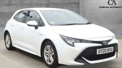 Used Toyota Corolla 122 HP (89 kW) 2020 White Hatchback