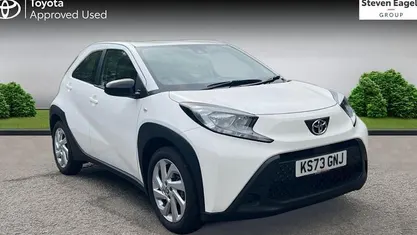 Used Toyota Aygo X PURE 72 HP (52 kW) 2025 SUV