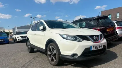 Used Nissan Qashqai N-Connecta 110 HP (80 kW) 2017 SUV