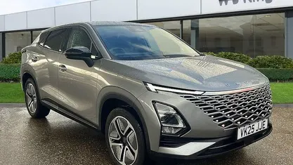 Silver Used 2025 Omoda 5 SUV | £21,595 (Fair price)
