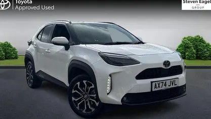 Used 2025 Toyota Yaris Hybrid Design Estate | £24,246 (Fair price)