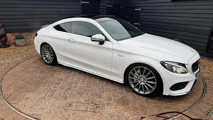 Used Mercedes C300 AMG Line Premium 245 HP (180 kW) 2016 White Coupe