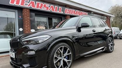 Używany BMW X5 M Sport 394 KM (289 kW) 2021 Czarny SUV