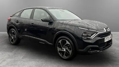 Used Citroën C4 PureTech 101 HP (74 kW) 2024 SUV