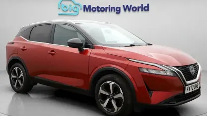 Używany Nissan Qashqai N-Connecta 140 KM (102 kW) 2023 Czerwony SUV