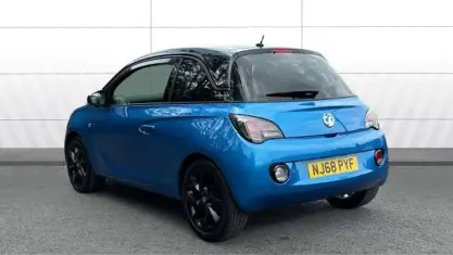 Usado Vauxhall Adam 70 HP (51 kW) 2018 Azul Citadino