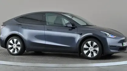 Used Tesla Model Y Long Range AWD 286 kW (389 HP) 2025 SUV