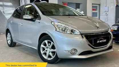 Used Peugeot 208 Style 82 HP (60 kW) 2014 Silver Hatchback