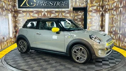 Used 2020 Mini Cooper Level 3 Hatchback | £13,895 (Fair price)