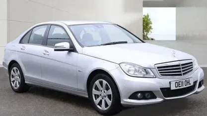 Used Mercedes C220 SE 170 HP (125 kW) 2011 Silver Sedan