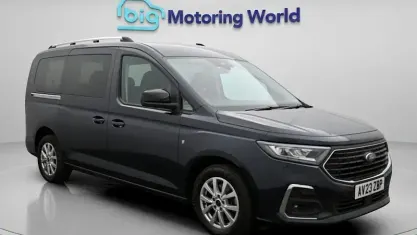 Used Ford Tourneo Titanium 122 HP (89 kW) 2024 Estate