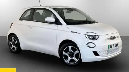 Used 2022 Fiat 500e Passion Hatchback | £10,195 (Good price)