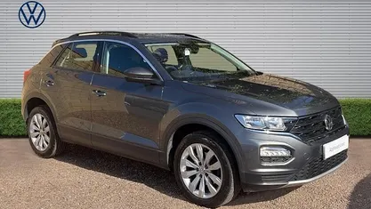 Used VW T-Roc SE 150 HP (110 kW) 2021 SUV