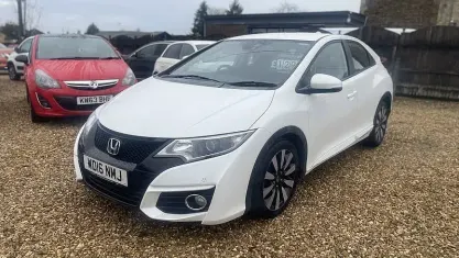 Used Honda Civic SE Plus 141 HP (103 kW) 2016 White Hatchback