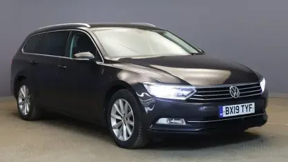 Used VW Passat Business 150 HP (110 kW) 2019 Grey Estate