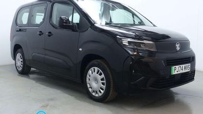 Second-hand Vauxhall Combo Design Edition 100 kW (136 CP) 2025 Break