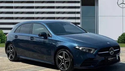 Used Mercedes A180 Executive 136 HP (100 kW) 2022 Blue Hatchback