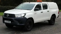 White Used 2020 Toyota HiLux Active Pickup | £14,500 (Fair price)