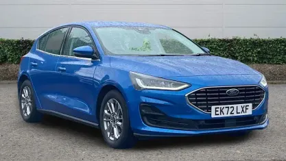 Used Ford Focus Titanium 125 HP (91 kW) 2023 Blue Hatchback