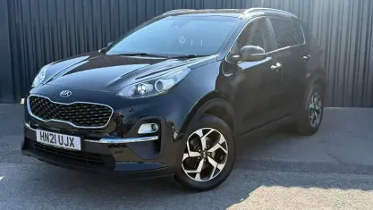 Usado Kia Sportage 132 CV (97 kW) 2021 Negro SUV