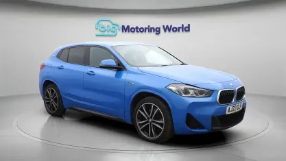 Begagnad BMW X2 M Sport 221 HK (162 kW) 2022 Blå SUV