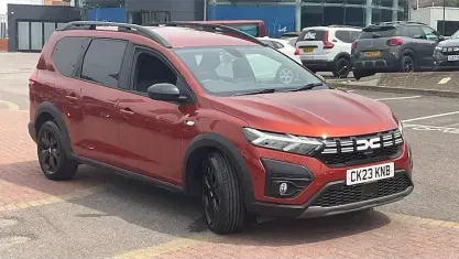 Used Dacia Jogger Extreme 110 HP (80 kW) 2023 MPV