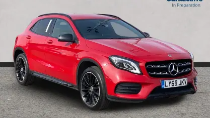 Used Mercedes GLA180 AMG line 122 HP (89 kW) 2020 Red SUV