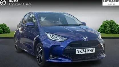 Used Toyota Yaris Design 116 HP (85 kW) 2024 Blue Hatchback