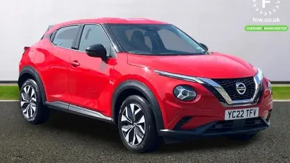 Używany Nissan Juke Acenta 114 KM (83 kW) 2022 Czerwony SUV