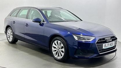 Używany Audi A4 Comfort 150 KM (110 kW) 2022 Niebieski Kombi