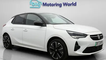 Used Vauxhall Corsa-e GS Line 100 kW (136 HP) 2022 White Hatchback