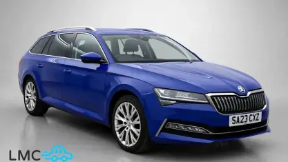 Used Skoda Superb SE L 218 HP (160 kW) 2023 Blue Estate