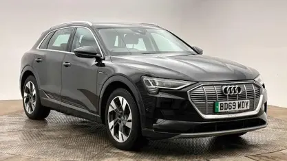 Used Audi e-tron Design 300 kW (408 HP) 2020 SUV