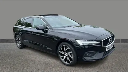 Used Volvo V60 Momentum 190 HP (139 kW) 2019 Black Estate