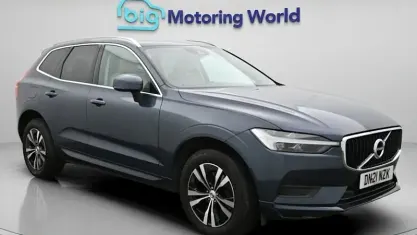 Used Volvo XC60 Momentum 197 HP (144 kW) 2021 Blue SUV