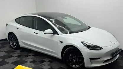 Used Tesla Model 3 Standard Range 208 kW (283 HP) 2021 White Sedan