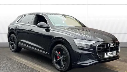 Used 2019 Audi Q8 S-Line SUV | £33,461 (Fair price)