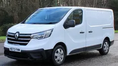 White Used 2022 Renault Trafic Business MPV | £14,500 (Good price)
