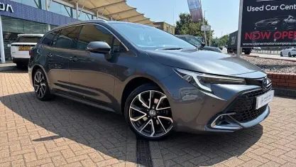 Used Toyota Corolla 196 HP (144 kW) 2024 Grey Estate
