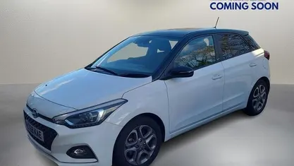 White Used 2019 Hyundai i20 Hatchback | £11,250 (Fair price)