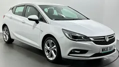 Used 2018 Vauxhall Astra SRi Hatchback | £7,852 (Fair price)