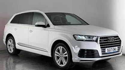 White Used 2017 Audi Q7 S-Line SUV | £22,800 (Fair price)