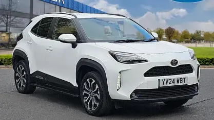 Used Toyota Yaris Cross Design 116 HP (85 kW) 2024 White SUV