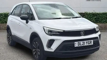 Used Vauxhall Crossland 131 HP (96 kW) 2021 White SUV
