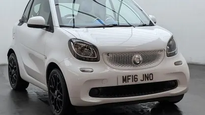 White Used 2016 Smart ForTwo Coupé Premium Coupe | £5,950 (Fair price)