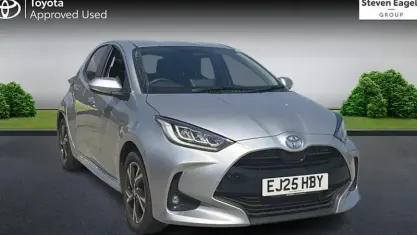 Used Toyota Yaris Design 116 HP (85 kW) 2025 Silver Hatchback