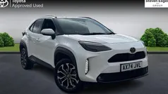 Used 2025 Toyota Yaris Hybrid Design Estate | £24,158 (Fair price)