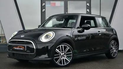 Black Used 2022 Mini Cooper Exclusive Hatchback | £17,490 (Fair price)